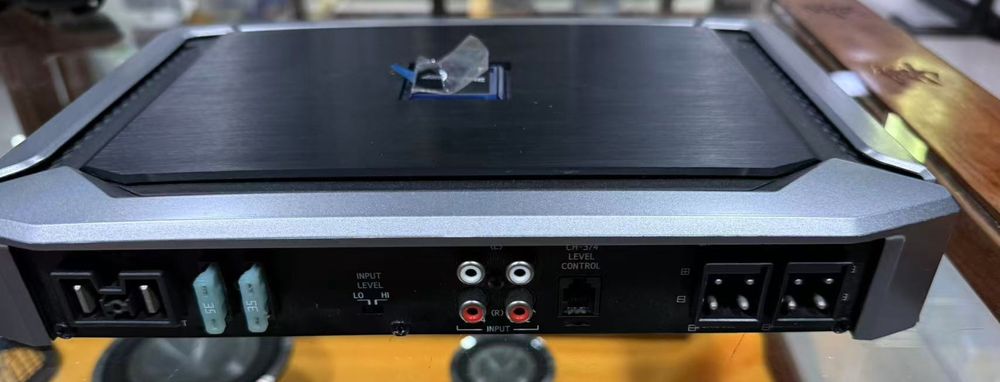 Alpine X-A70F усилитель