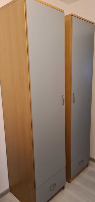 Vand două corpuri. Predare personală în Pitești. .