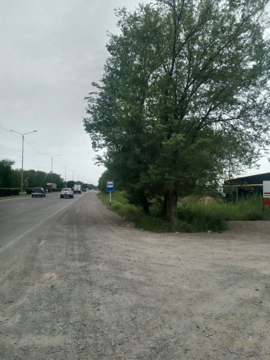 Продам участок с недостроеным домом