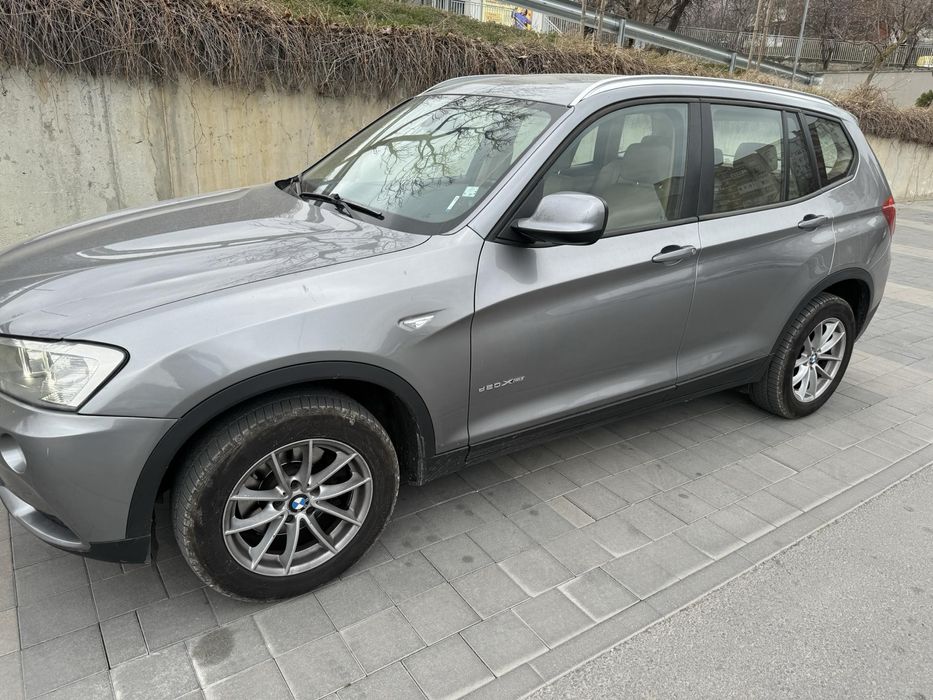 BMW X3 2.0 d xDrive - Автоматик • LED • Навигация • Кожа