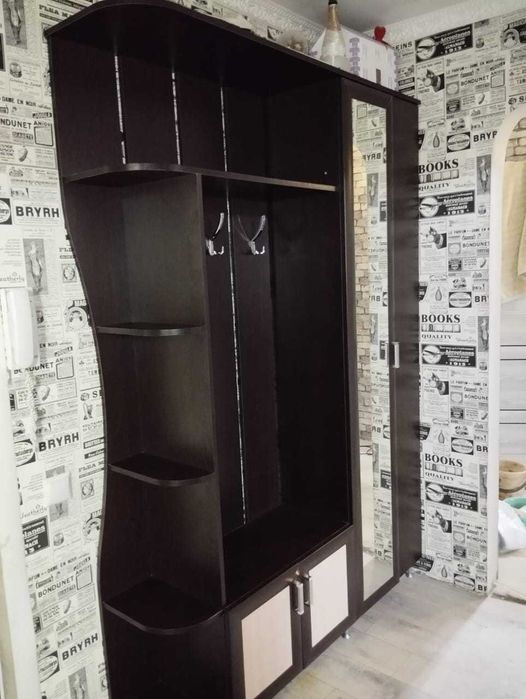 Продам прихожку. Срочно