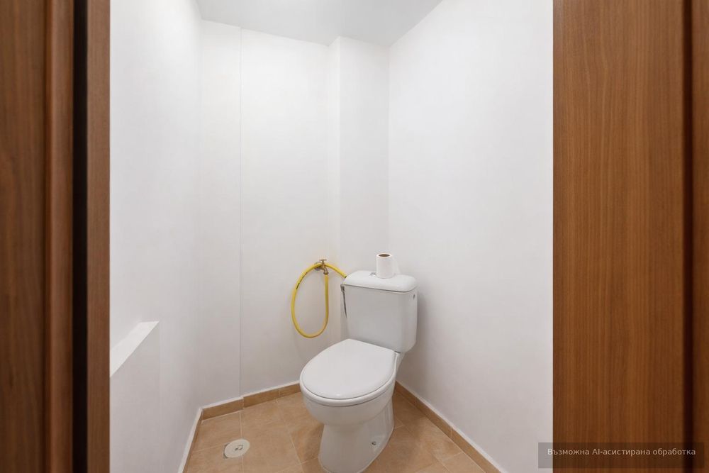 Тристаен апартамент под наем в Център