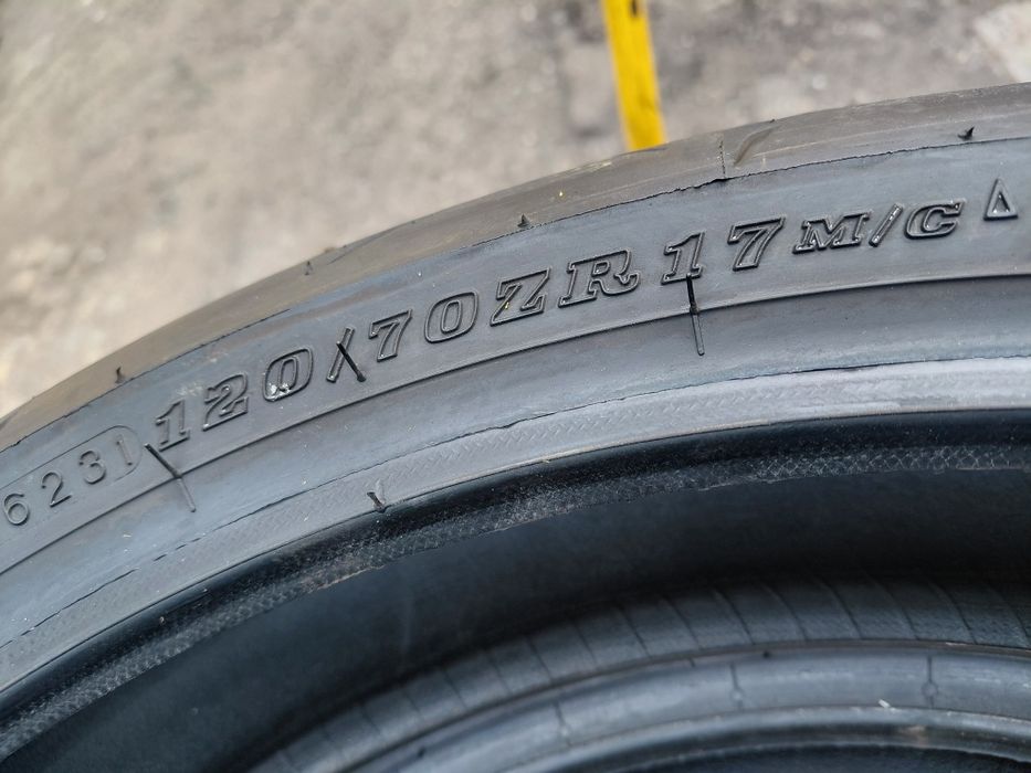120/70/17" Dunlop dot2024