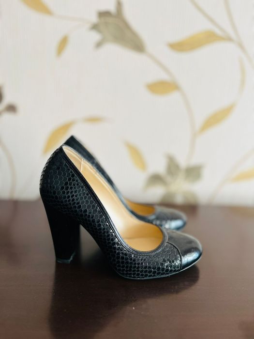 Продается туфли.