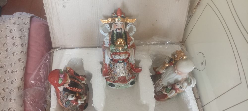 Фигурки китайских богов