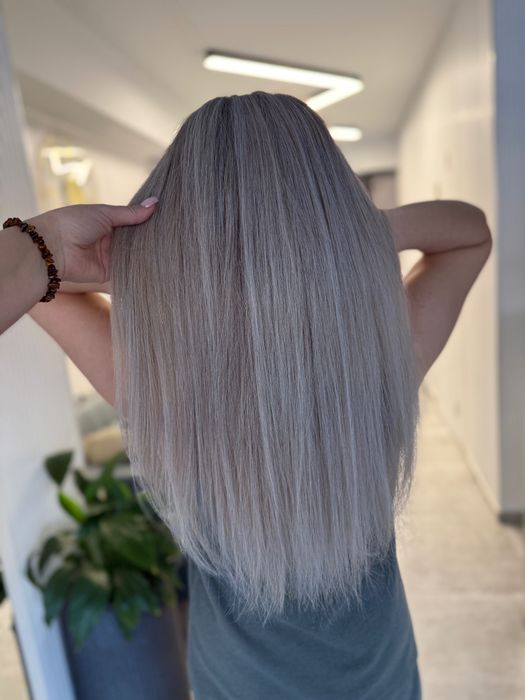 Окрашивание волос в Алматы