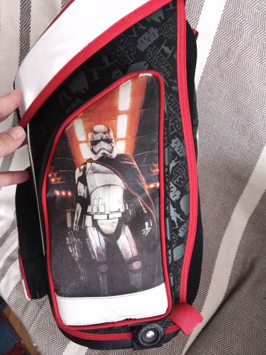 Ghiozdan Scooli cu Star Wars, ergonomic. Pret 70 lei