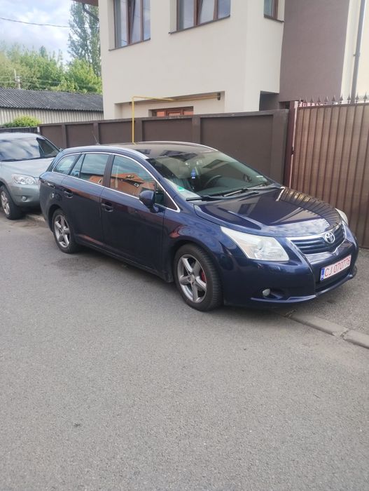 Vând  toyota avensis 2.0 d. din2011