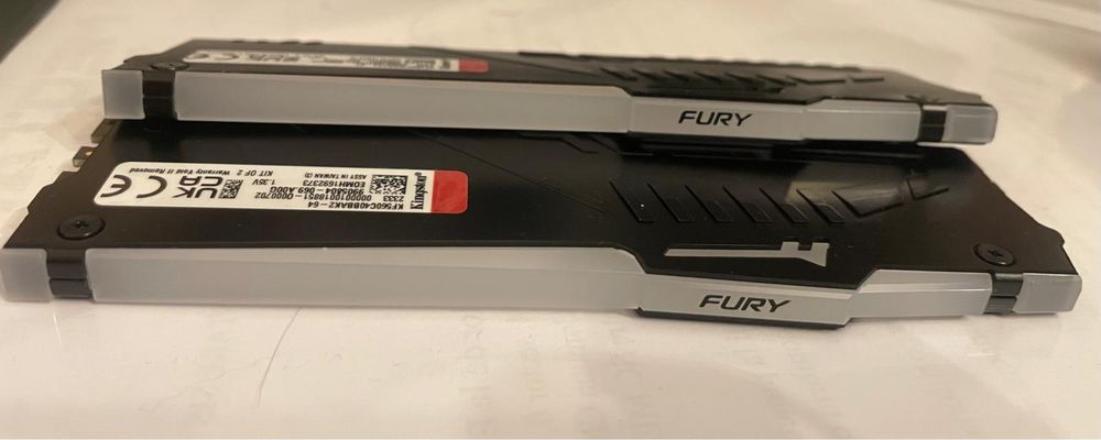 Kit Memorie Kingston Fury Beast RGB XMP 3.0 64GB DDR5 6000MHZ CL40