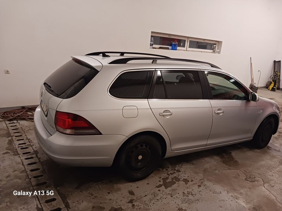 VOLKSWAGEN Golf 2013
