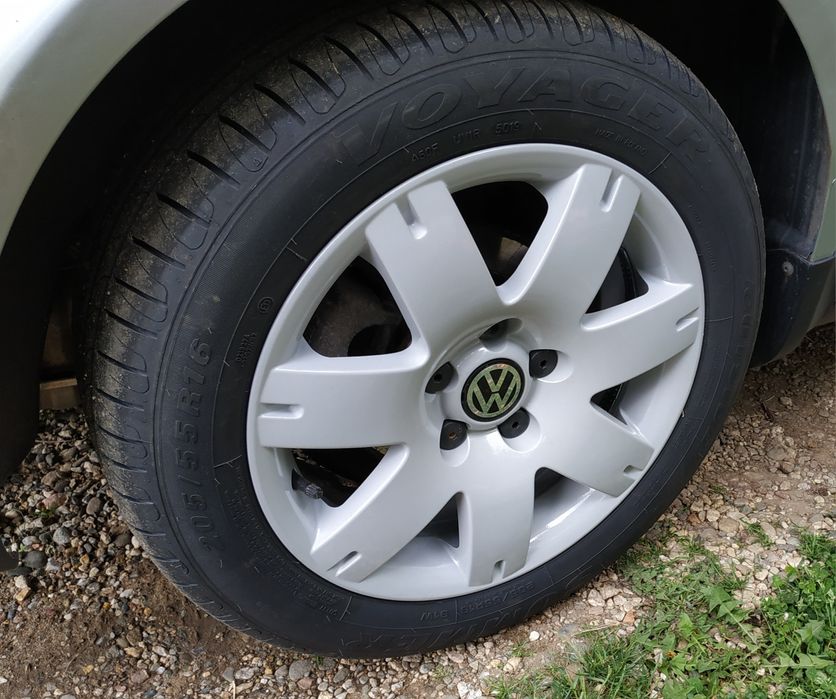 Джанти с гуми Road America VW Passat B5.5 16 5×112