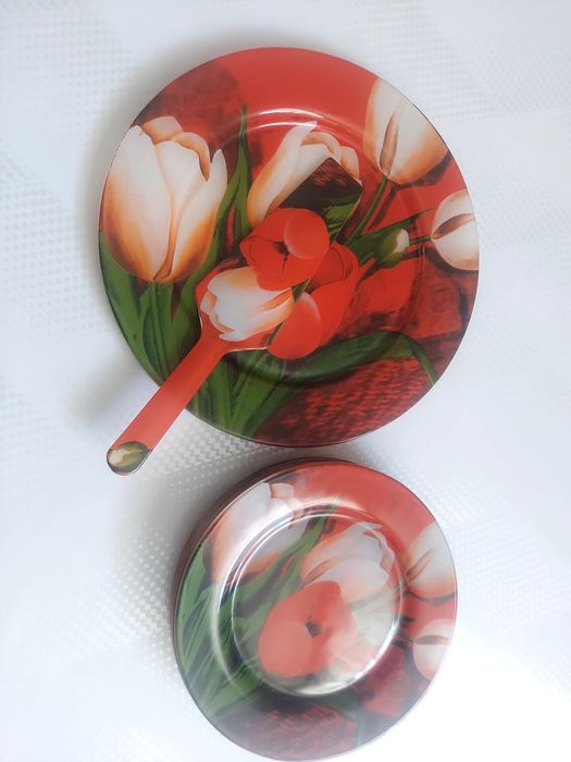 Продам набор  тарелок с лопаткой,  Япония