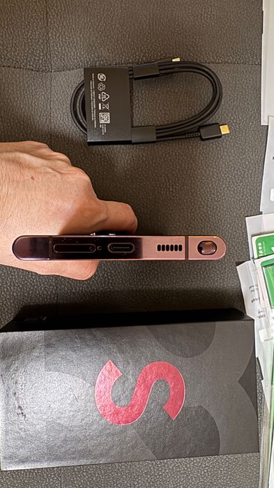 Samsung galaxy S22 Ultra 256GB 12GB RAM и Samsung galaxy watch 3