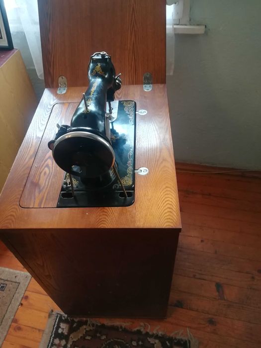 Продавам шевна машина