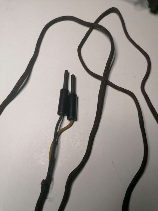 Casti militare Românești (din ebonita) vechi de război,WW 1 ,WW 2