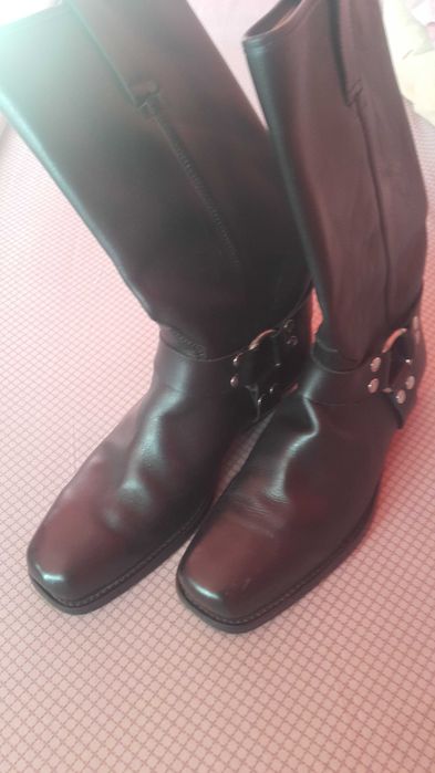 Cizme si pantofi din piele