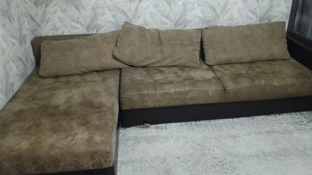 Продам диван б/у (Беларусь)