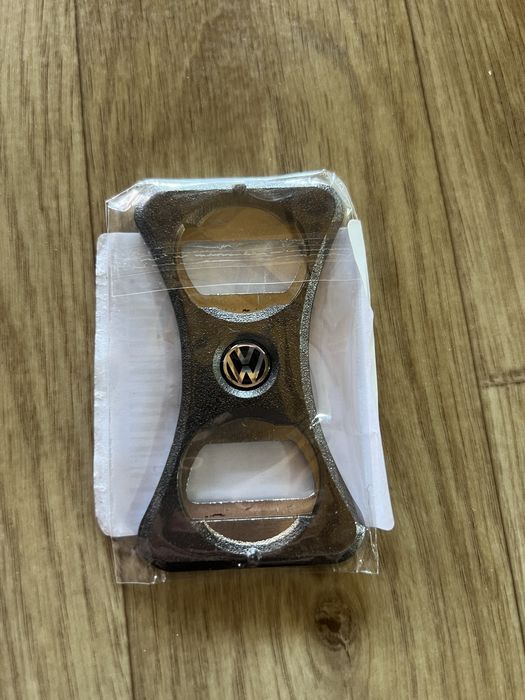 VolksWagen отварачка/ограничител/ поставка за чаши Golf 5 6 Jetta