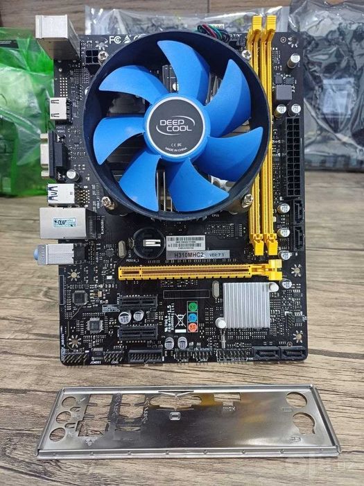 Материнская плата Biostar H310MHC2. Кулер в подарок.