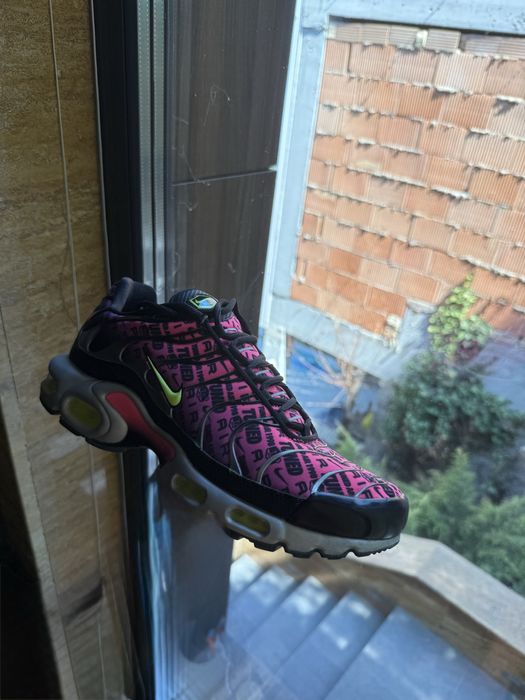 Nike TN Air Max Plus Tuned Air Hyper Pink