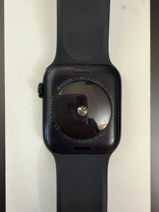 Apple Watch SE 2 44mm 84% Батерия