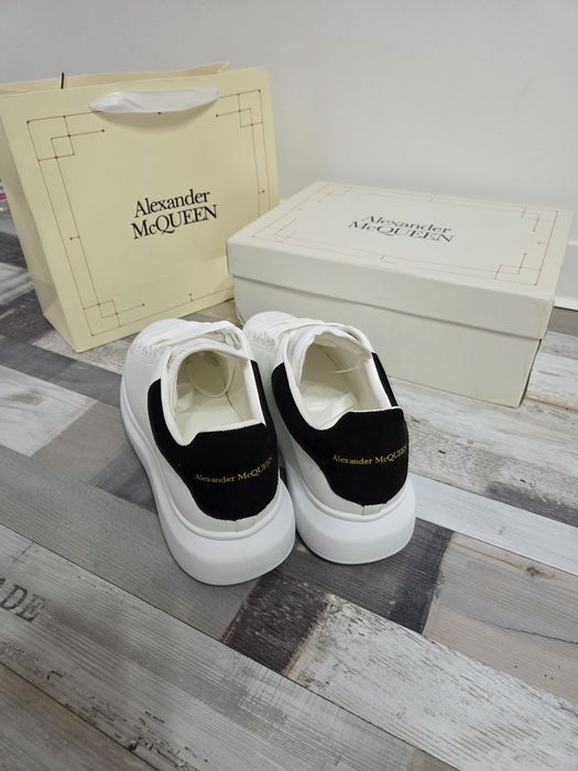 Adidasi Alexander McQueen