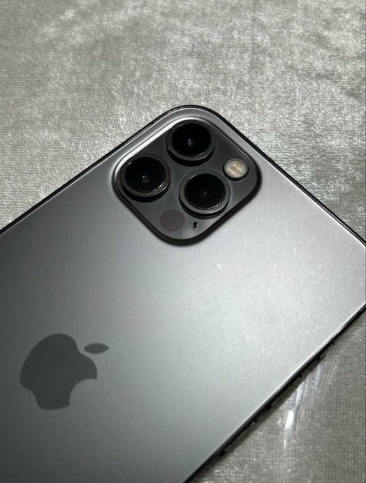 iPhone 12 Pro идеал