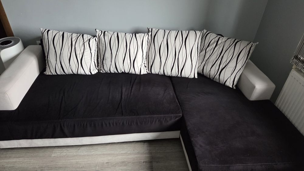 Ъглов разтегателен диван