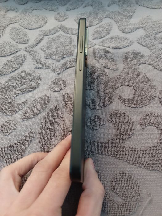 Redmi A5  4/64Gb Yangi tel 4kun boldi ishlatilganiga karobka yoq