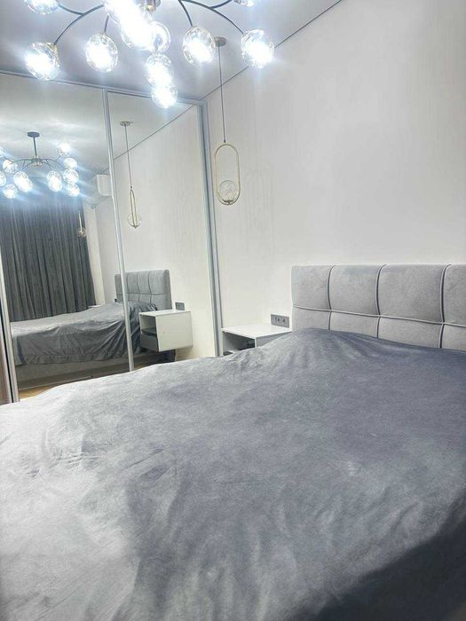 Сдаётся новая 2-х комнатная квартира в центре города