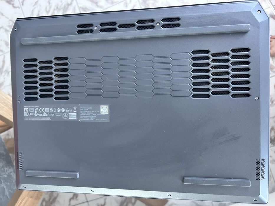 Лаптоп Lenovo loq5