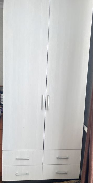 Продам, кровать,  шкаф, комод, стол