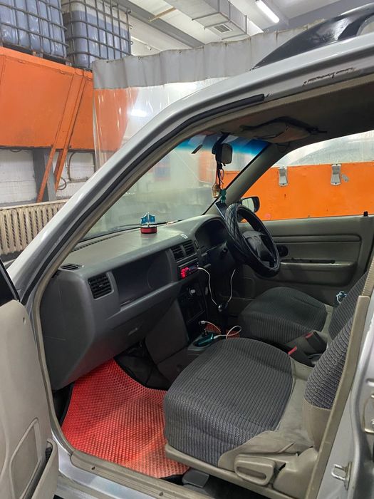 Продам Mazda Demio