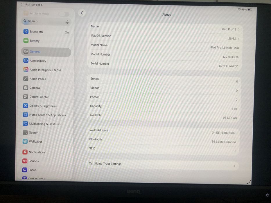 Apple iPad Pro 2024 1TB 100% Battery + Apple Pencil Pro