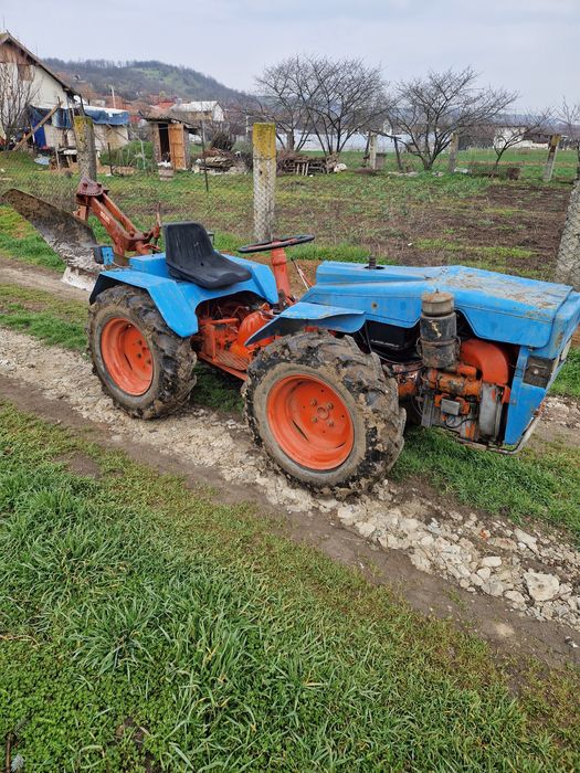 Tractoras articulat Pasquali 4x4 33 cai