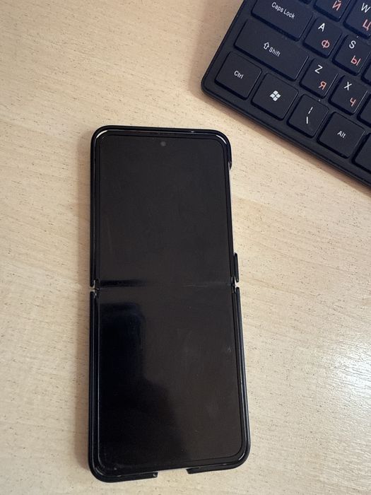 Самсунг з флип 3