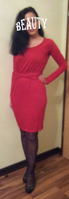 Маркова червена рокля - Л