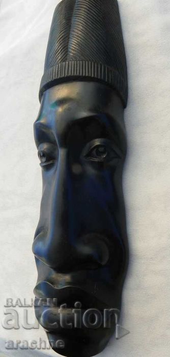 Кубинска статуетка от антилско желязно дърво