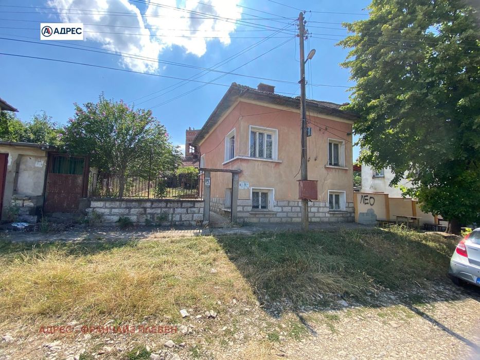 Къща в Враца, област-с.Баница площ 106 цена 25000