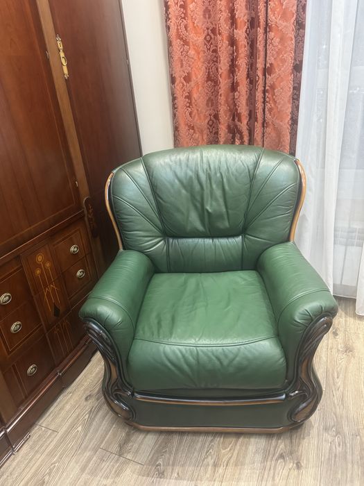 Диван и 2 кресла