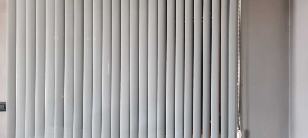 Отвесни Алуминиеви Перфорирани щори