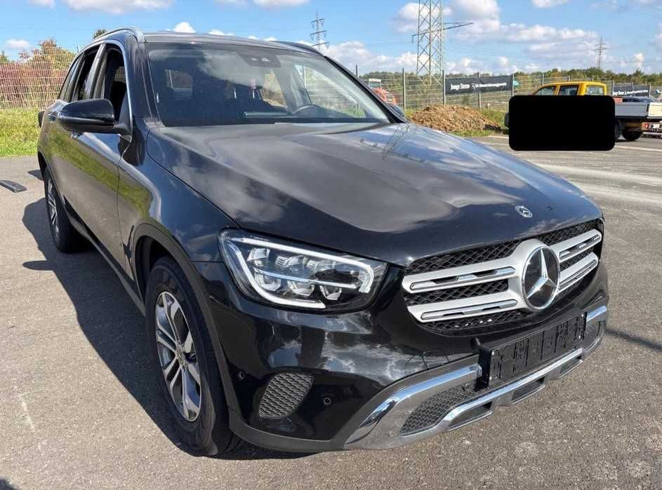 Mercedes-Benz GLC 300 d 4MATIC 2.0 245cp Anul 2022 Km 170.000