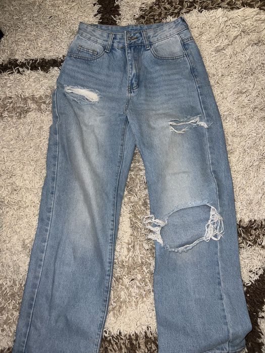 Дамски сини скъсани дънки  XS размер