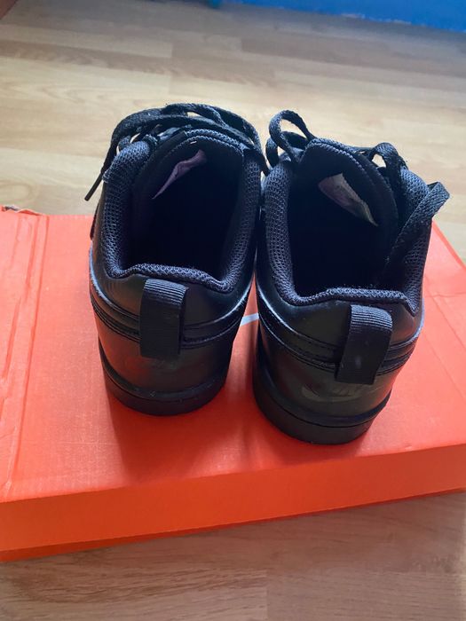 Кожени маратонки Nike