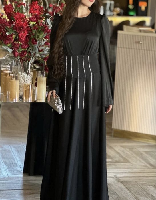 Платье все 7000тг