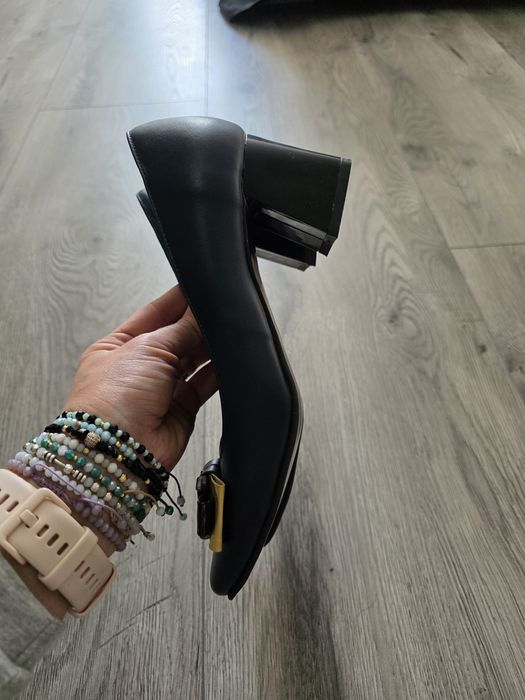 Pantofi Raxela din piele