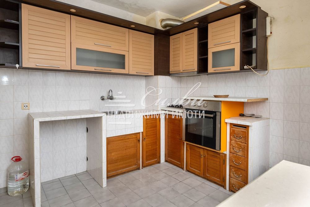 Продава се Тристаен апартамент в Шумен, Боян Българанов 1 - 78 кв.м за 1144 €/кв.м - Снимка #3