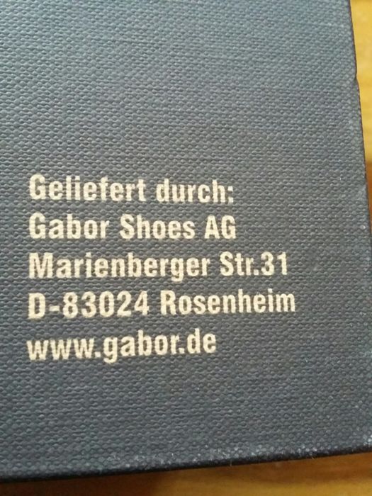 Ghete Pius Gabor din piele naturala. Noi nepurtate, in cutie.