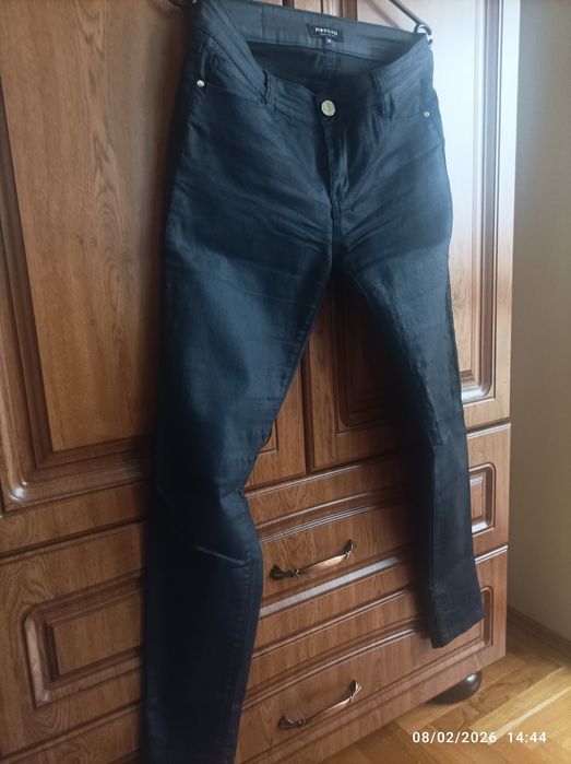 4 pantaloni efect piele