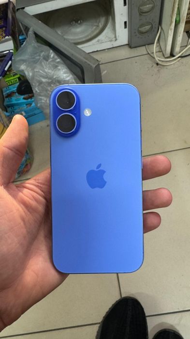 Продам Айфон новый